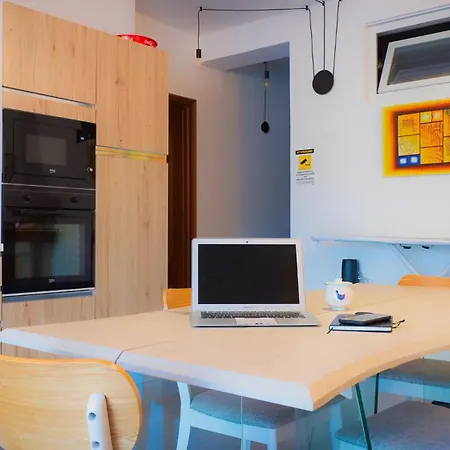 Old Town Pensión 3*